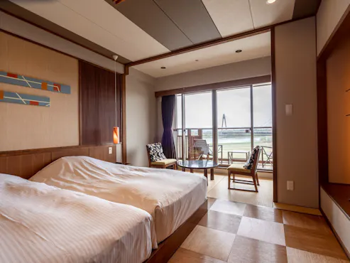 River-side Twin Room at Douyoutei