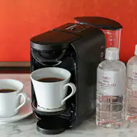 Mesin kopi dan air mineral (percuma)