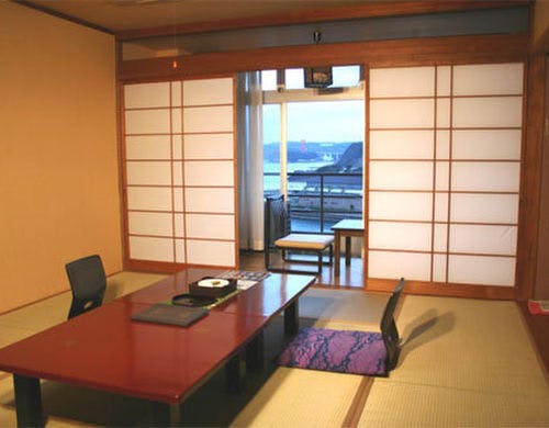 本館和室8帖（※海が見えにくいお部屋）