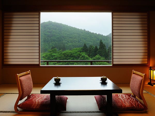 花かんむり二間禁煙