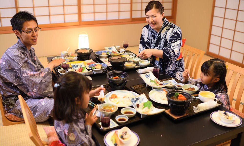 結びの宿　愛隣館