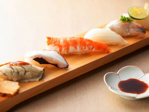 地元の名店「金鮓」で味わうディナー&送迎付プラン(2食付)