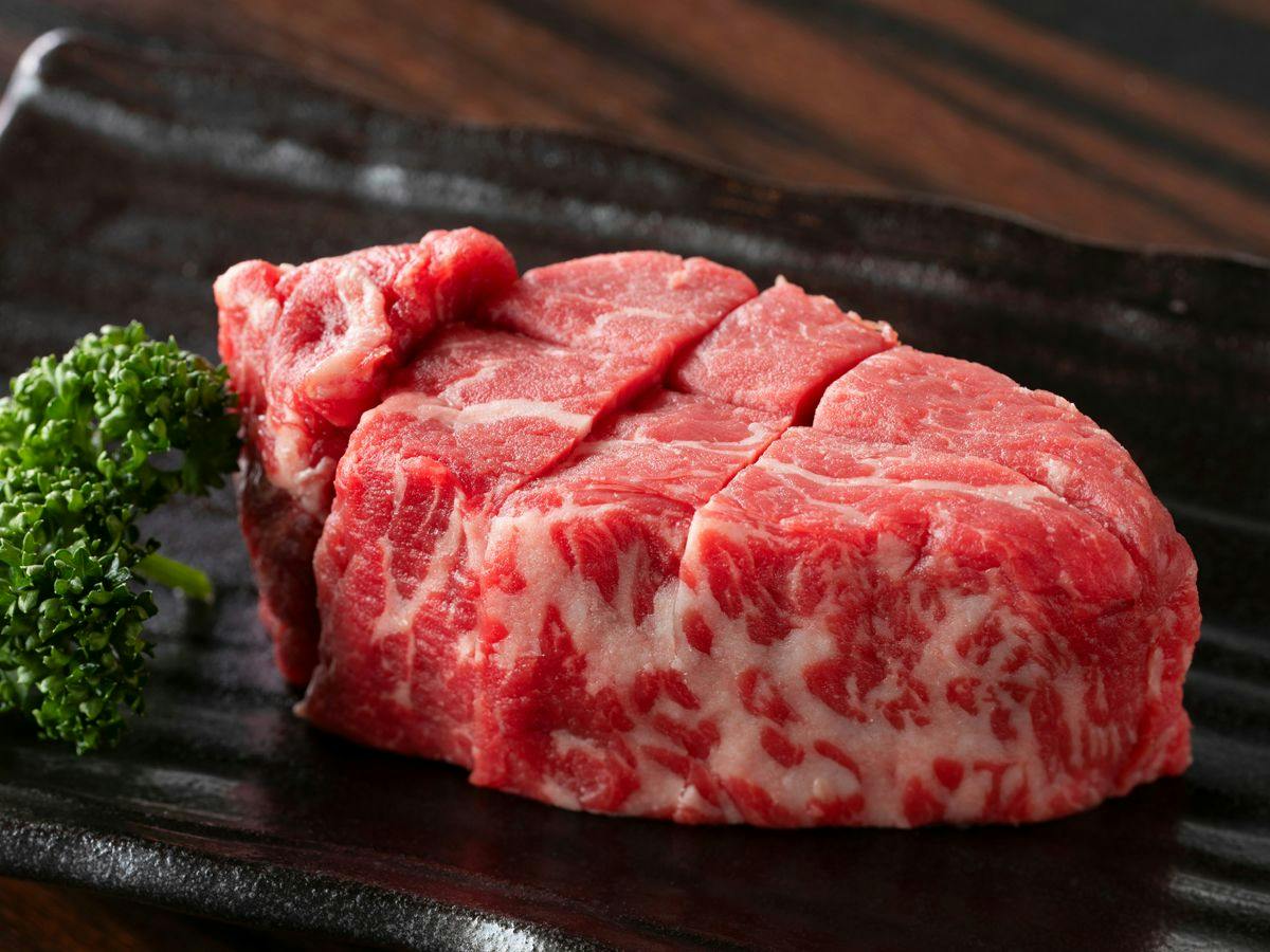 地元の名店「焼肉さかた」で味わうディナー＆送迎付プラン（2食付）