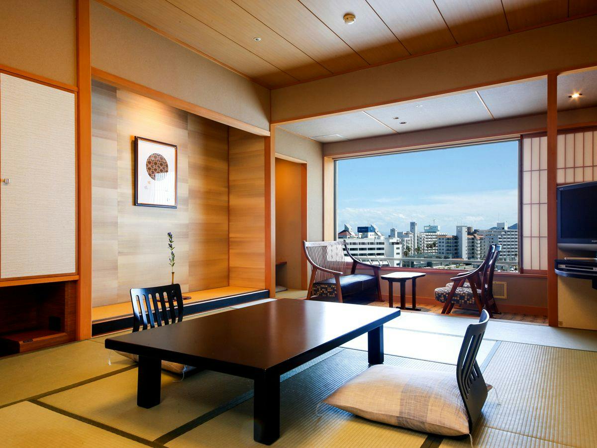 [Shoto-kaku] Limited 12-Tatami Japanese-Style Room – Special Offer Plan (Minor Issues)