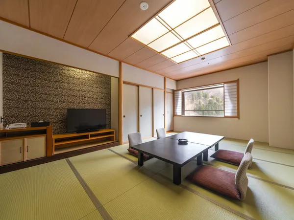 本館スタンダード和室 山側(12畳)