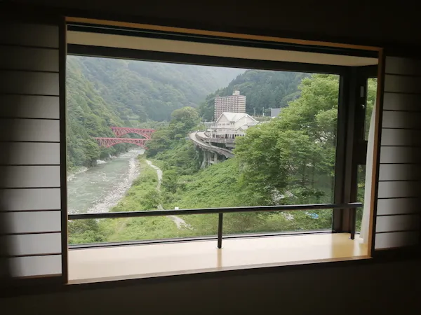 本館 スタンダード和室 川側(12畳)