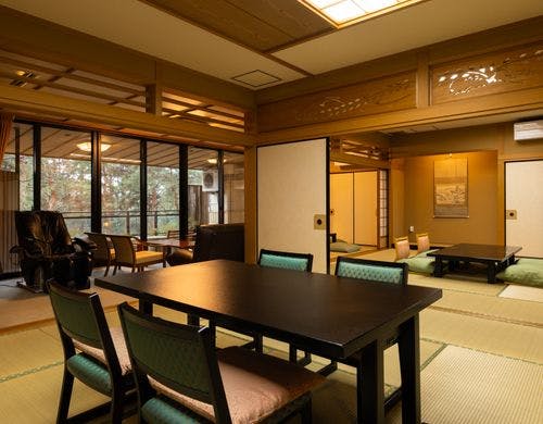 【鳳凰棟】特別室／和室（月見庭園の一例）