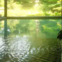 【ห้องอาบน้ำรวม】มีบ่อน้ำพุร้อนแบบไหลผ่าน.