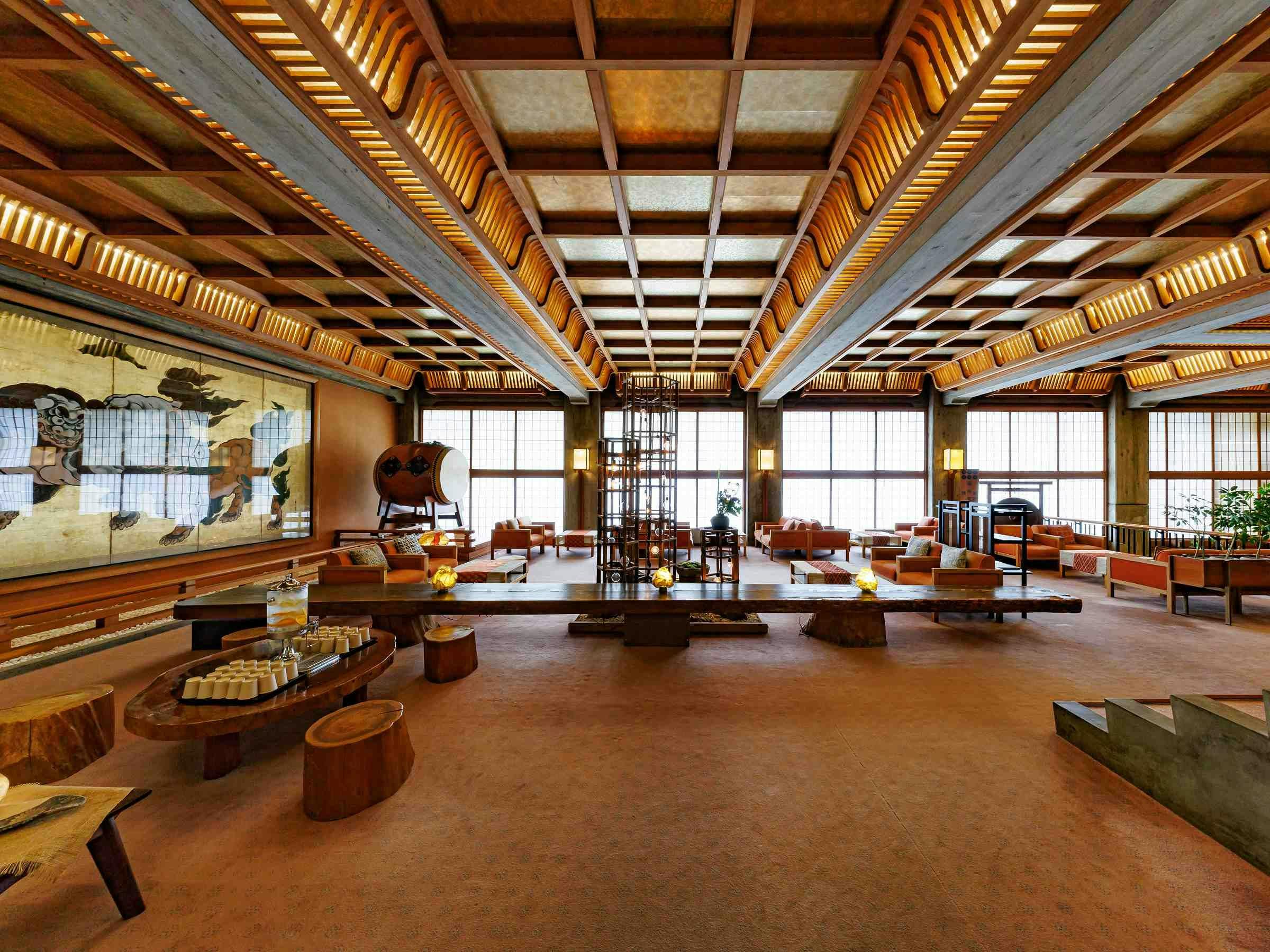 信州が生んだ建築家故宮本忠長氏の設計です