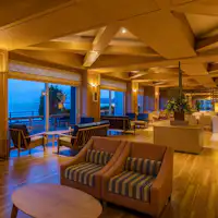 夕食後ラウンジでのひとときを。