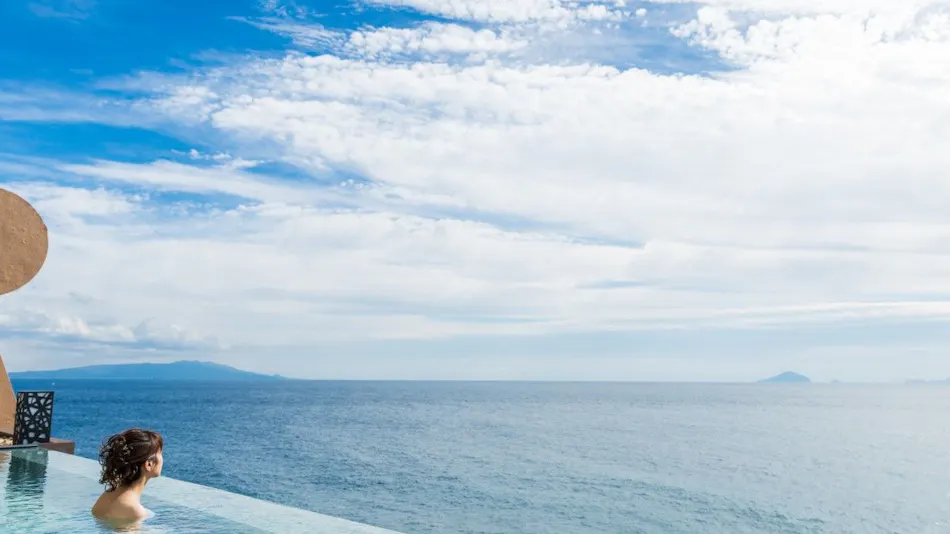 Inatorisou Inn with Spectacular Ocean View