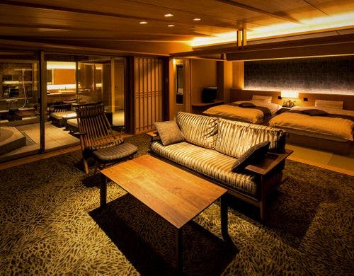 温泉掛流し半露天風呂付絶景スイート『燎』