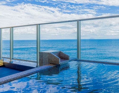 温泉掛流し露天風呂付絶景和モダン『心静』