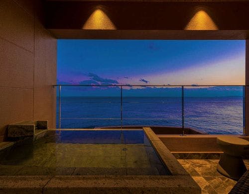 温泉掛流し露天風呂付コーナーツイン『凛』