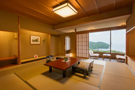 Kamar gaya Jepang Akoya