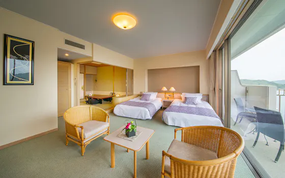 Kamar Gaya Jepang dan Barat Tipe Shirachou