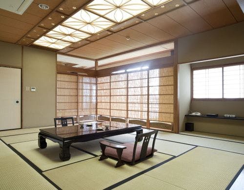 広さが自慢・特別室椿庵の室内