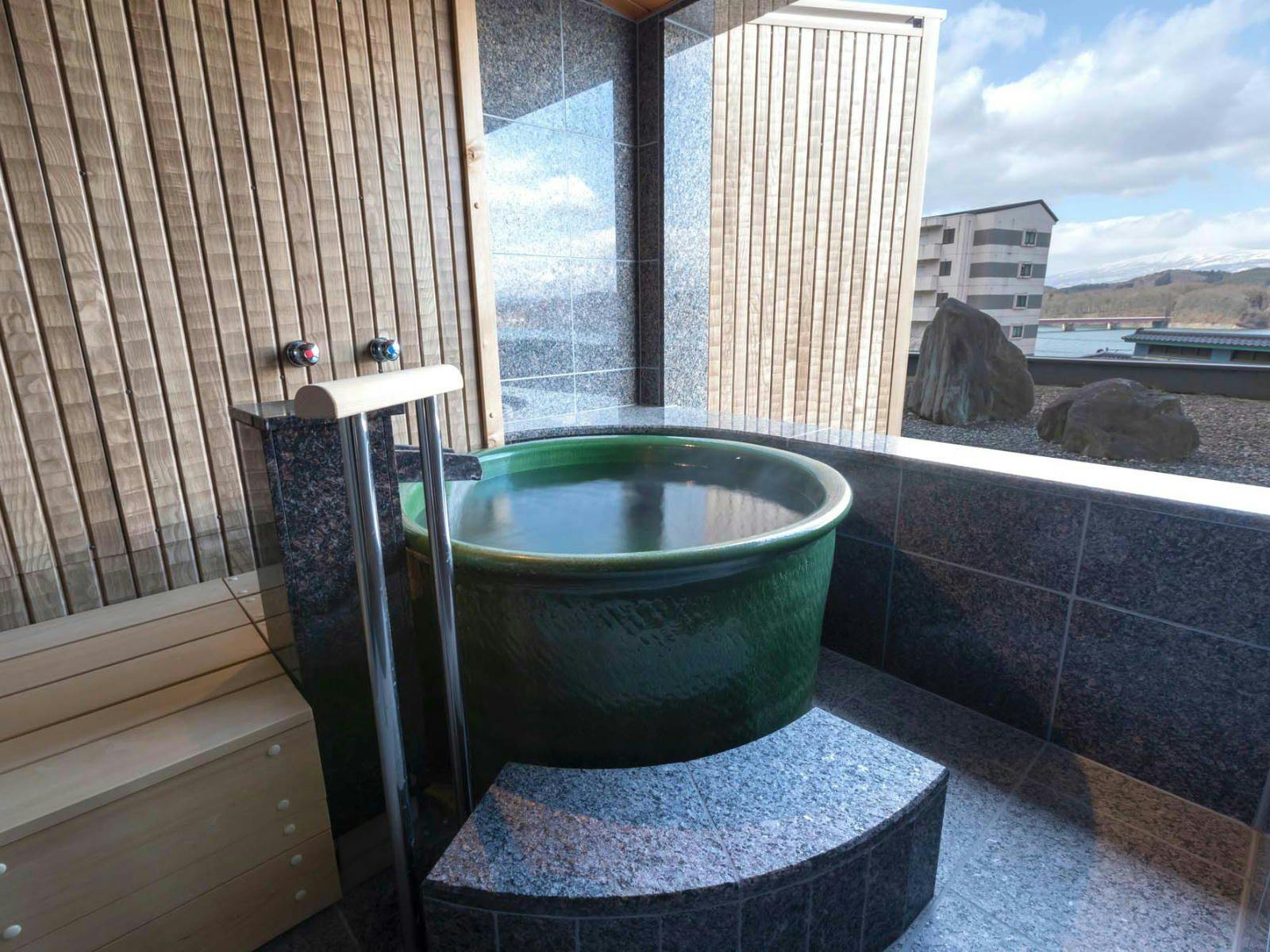 盛岡つなぎ温泉　ホテル紫苑