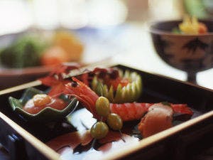 【月替わり懐石】本物のおもてなしを寛ぎ空間で味わう