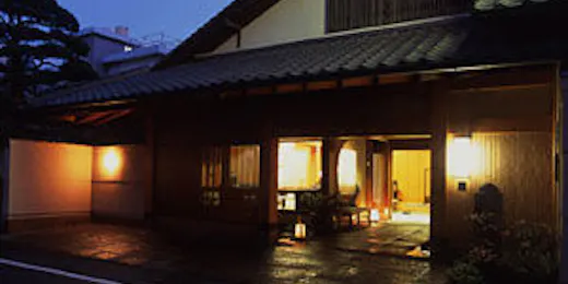 割烹旅館 もみや