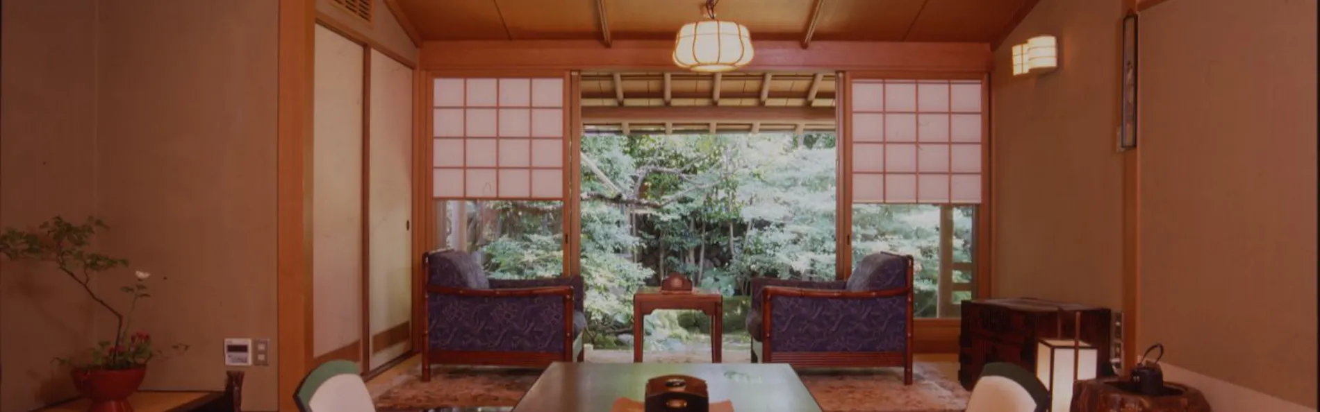 割烹旅館 もみや