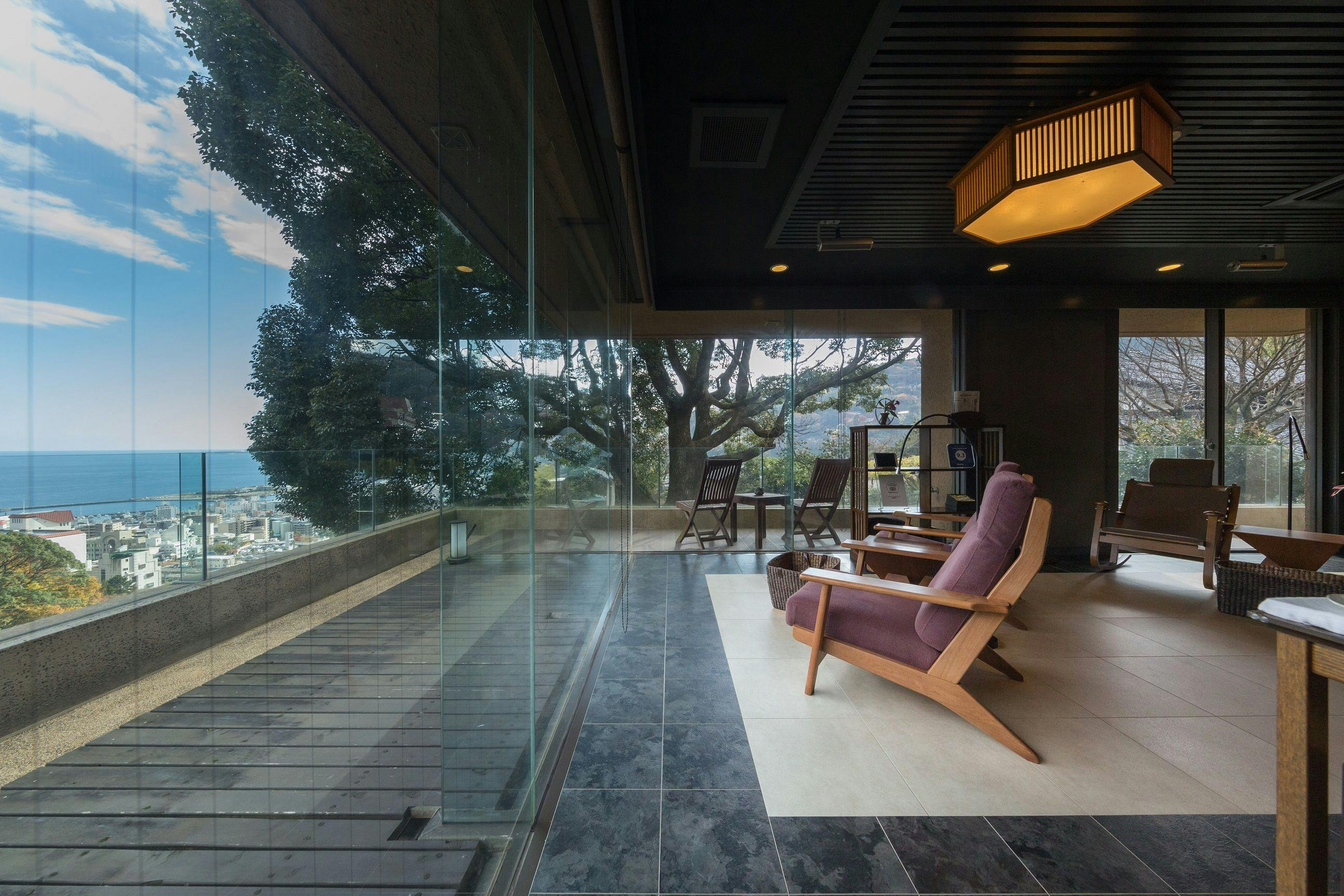 ทัศนียภาพจากเลานจ์