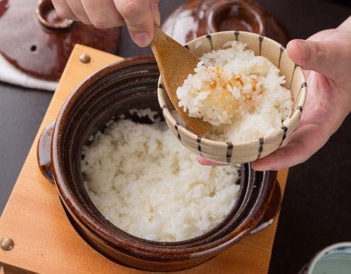 こだわりのお米を釜炊きお焦げ付でお召上り
