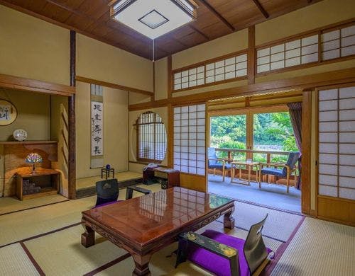 【なでしこの間】