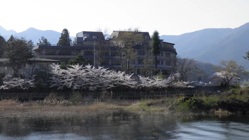 Wakakusa no Yado Maruei
