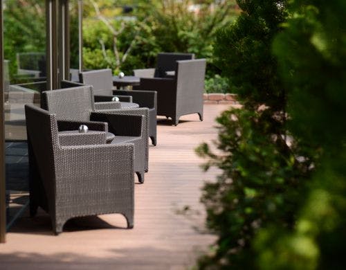 ロビーデッキテラス