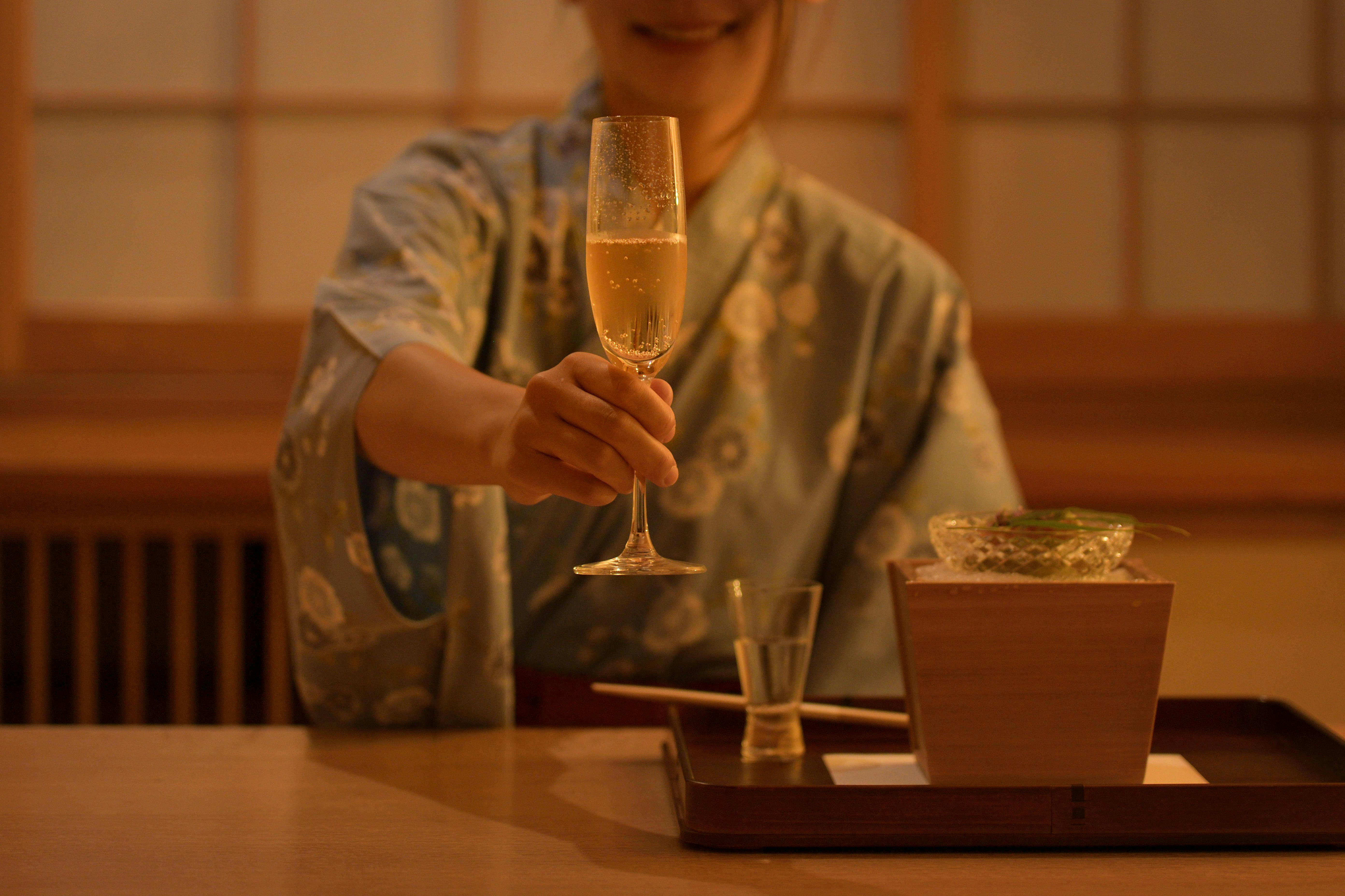 【慶びの旅】5つの無料特典付き。大切な人と特別なひとときを過ごす記念日｜美味少量懐石｜1泊2食