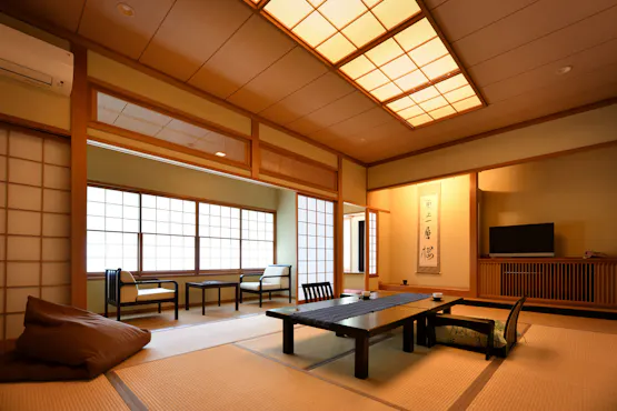 【客室】源泉かけ流し内湯付客室|12帖