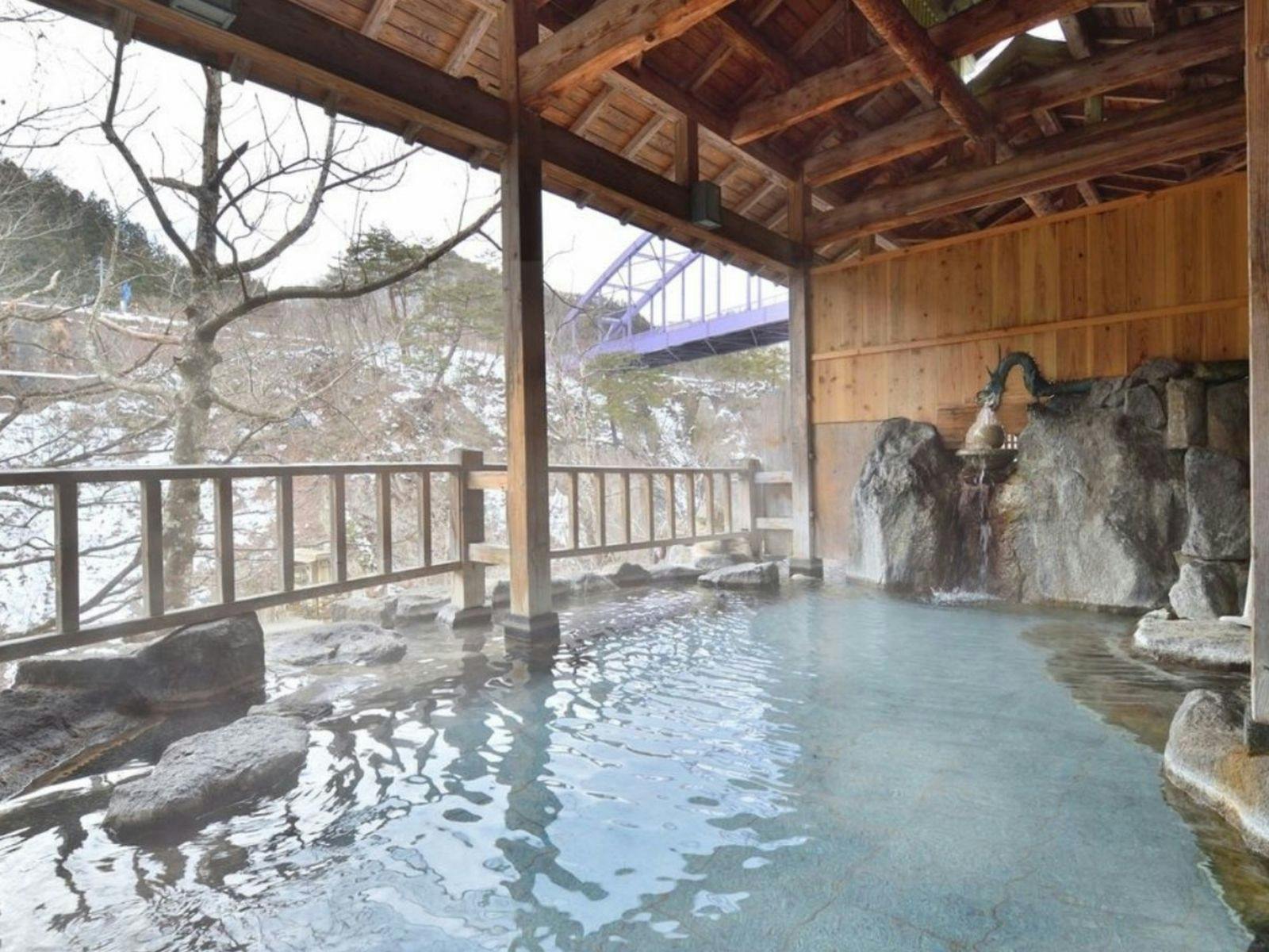 藤龍館