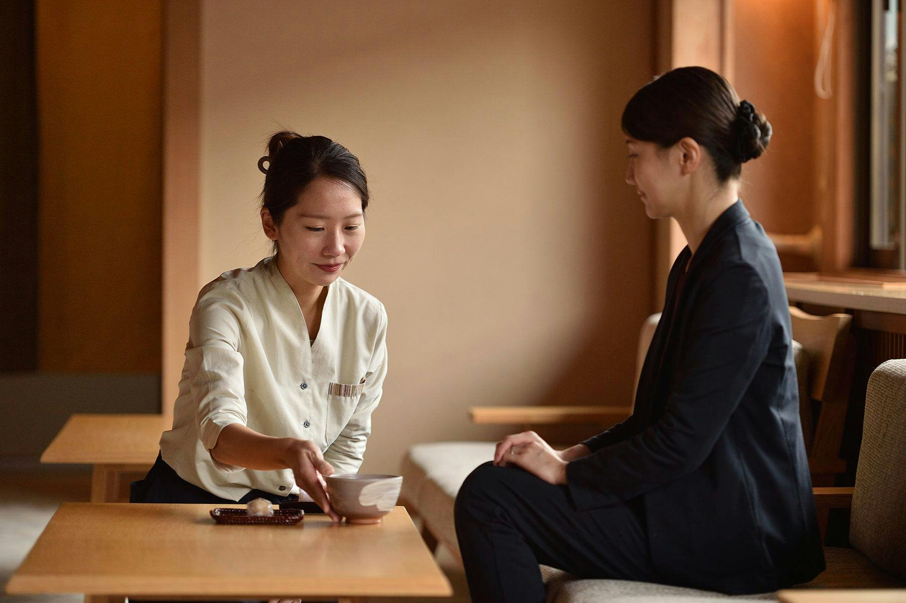 ご到着後はロビーでほっと一息