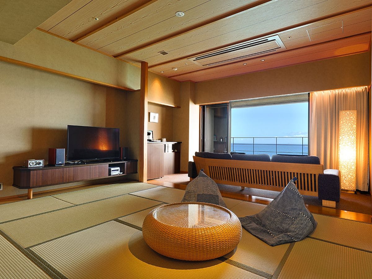 【専有露天風呂付スイート】室内（一例）