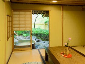 由布院温泉　湯布院　山灯館