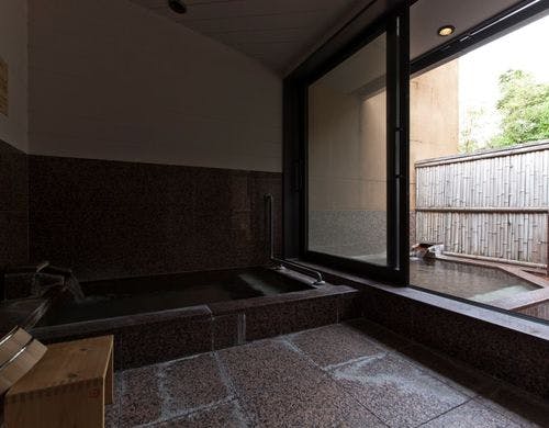 臥龍梅２１６内湯