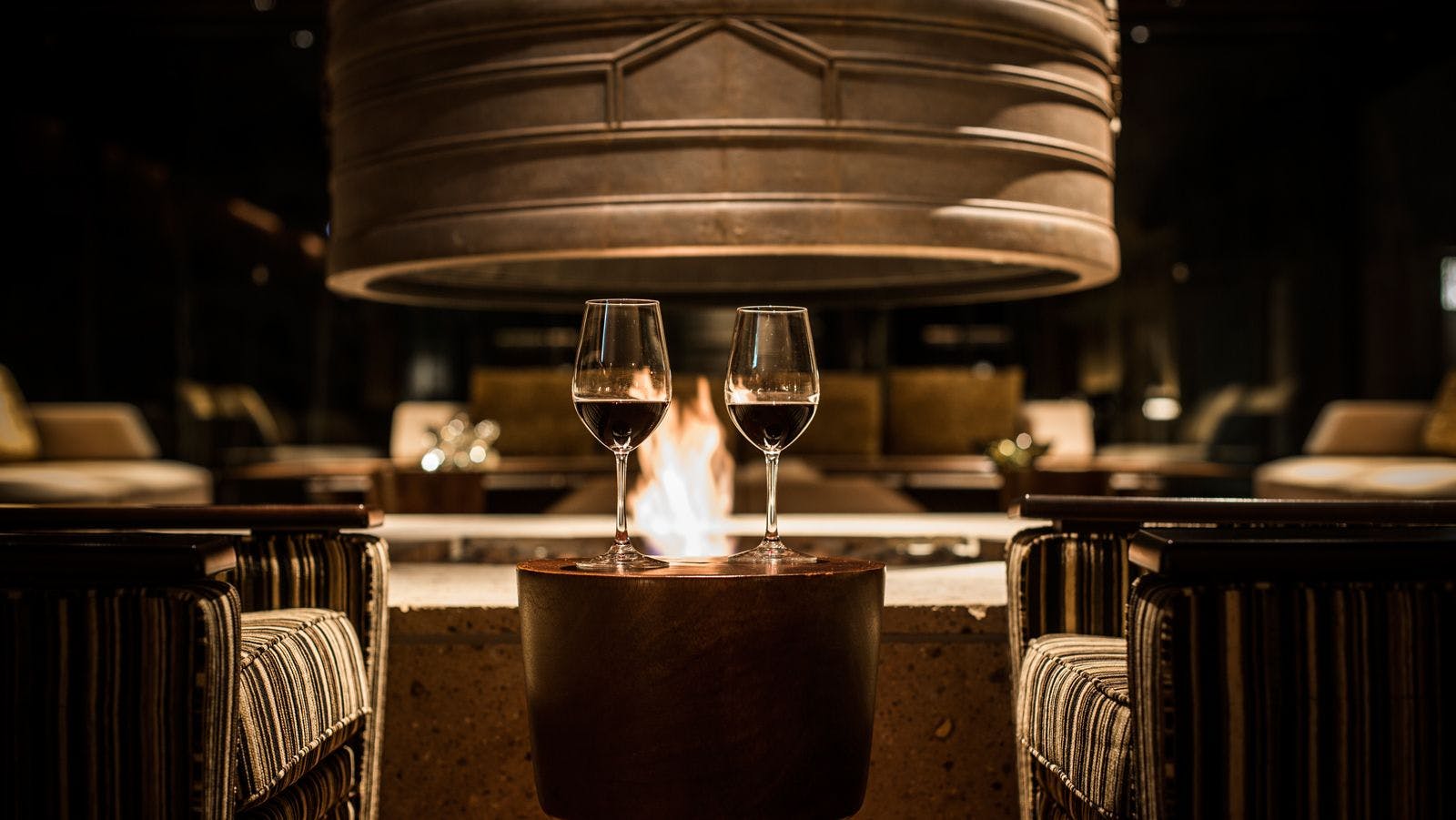 【ワインアワー】