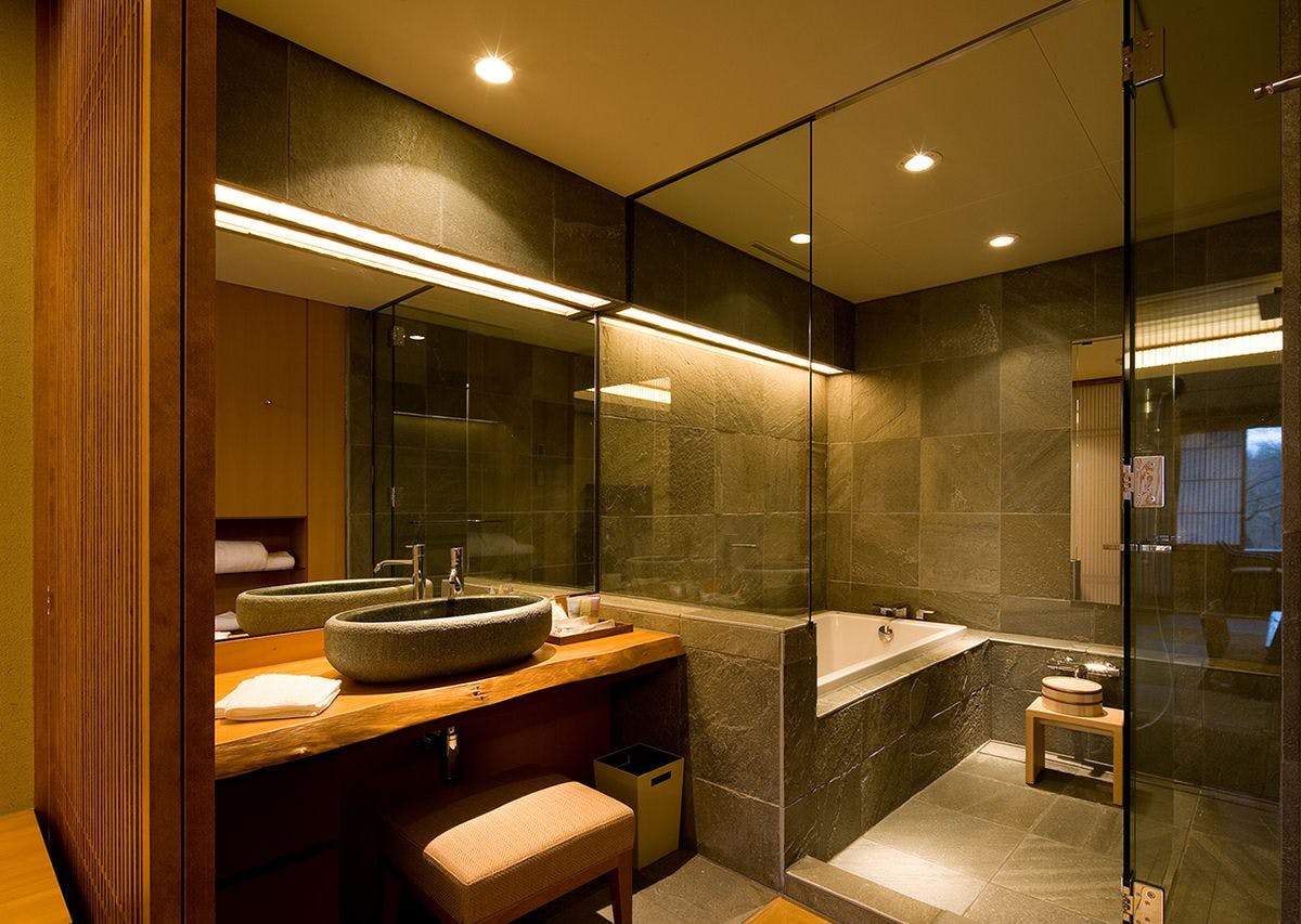竹泉荘 CHIKUSENSO ONSEN