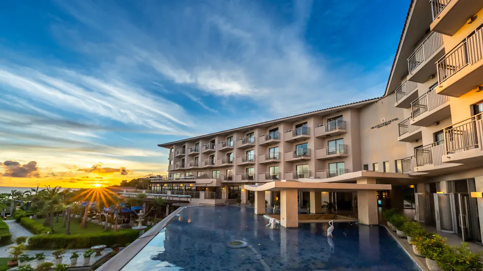 GranVrio Resort Ishigaki Island Ocean's Wing & Villa Garden