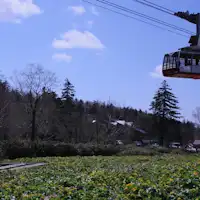 Di depan Stasiun Ropeway Asahidake.