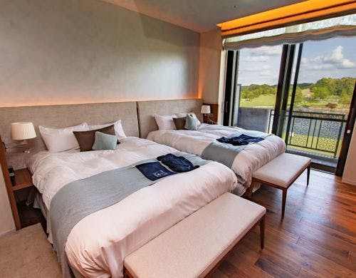 ゴルフコースの眺めが良いベッドルーム