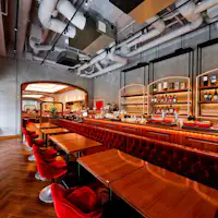 ホテル1階洋食料理カフェ「ナンバリボン」