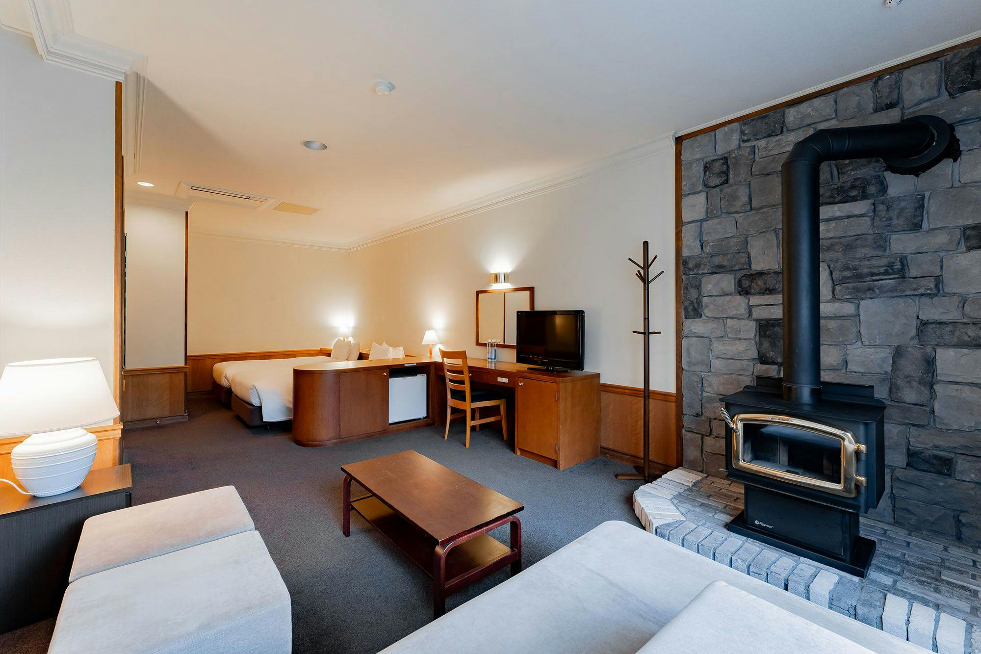 ジュニアスイート