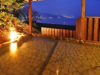貸切風呂（海音の森）からの熱海の夜景