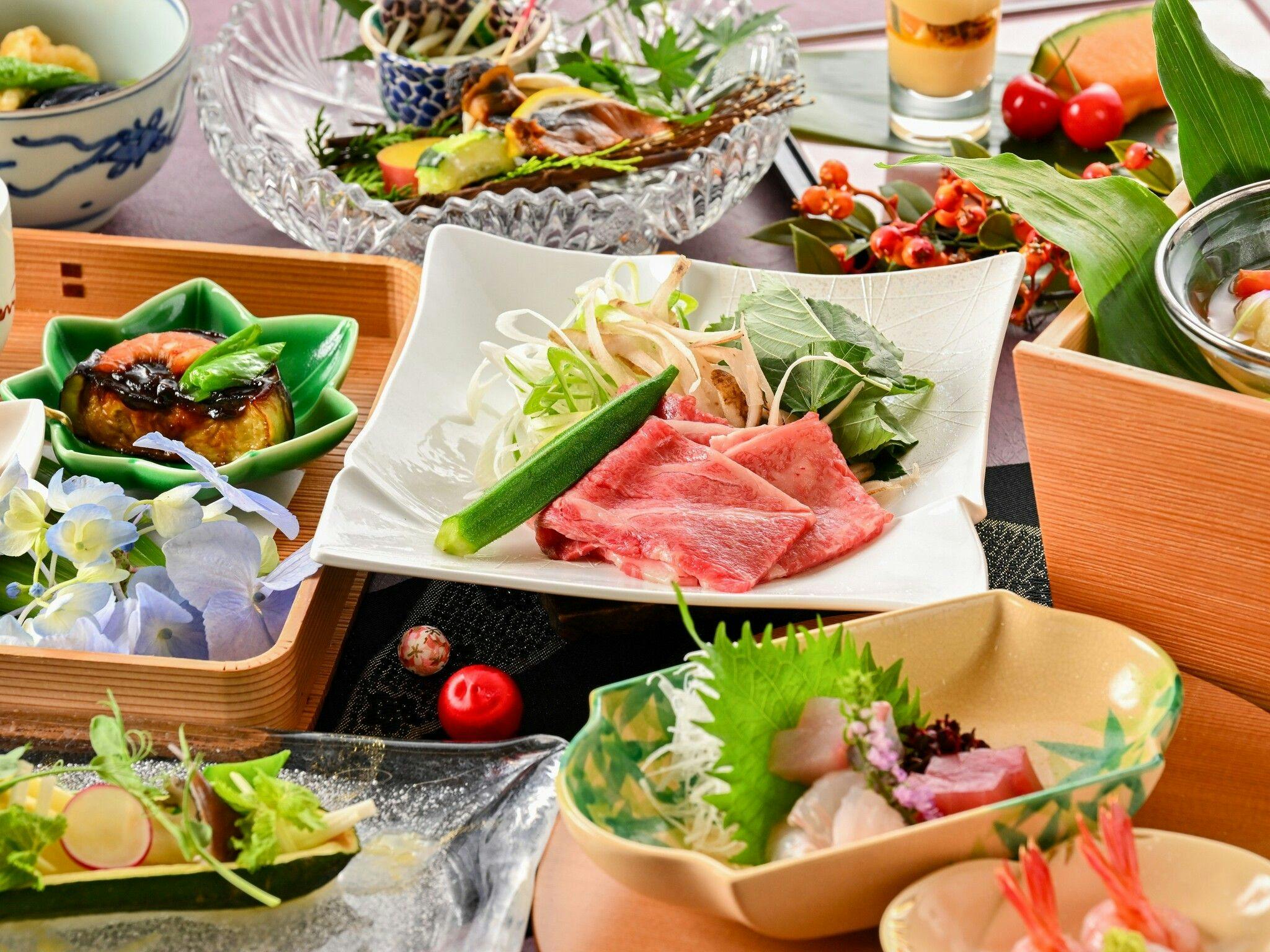 展示品 灰皿 手堤花梨 和室 お茶室 日本間 料亭 旅館 塔世山 四天王寺 漆黒の茶室「玄いとばり」にて遠州流記念茶会に参加
