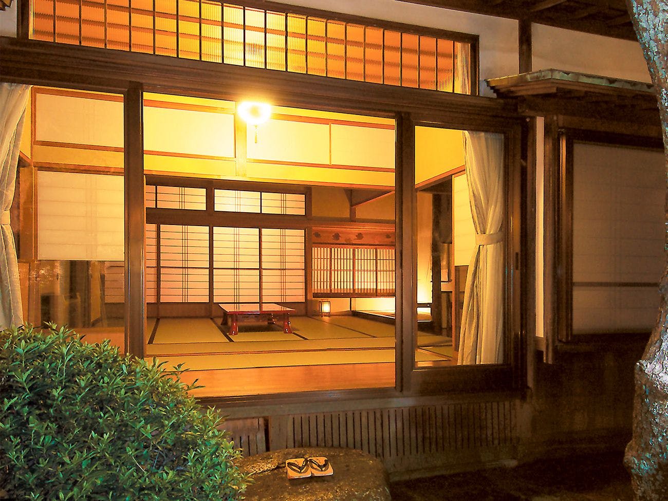 伝統旅館のぬくもり 灰屋