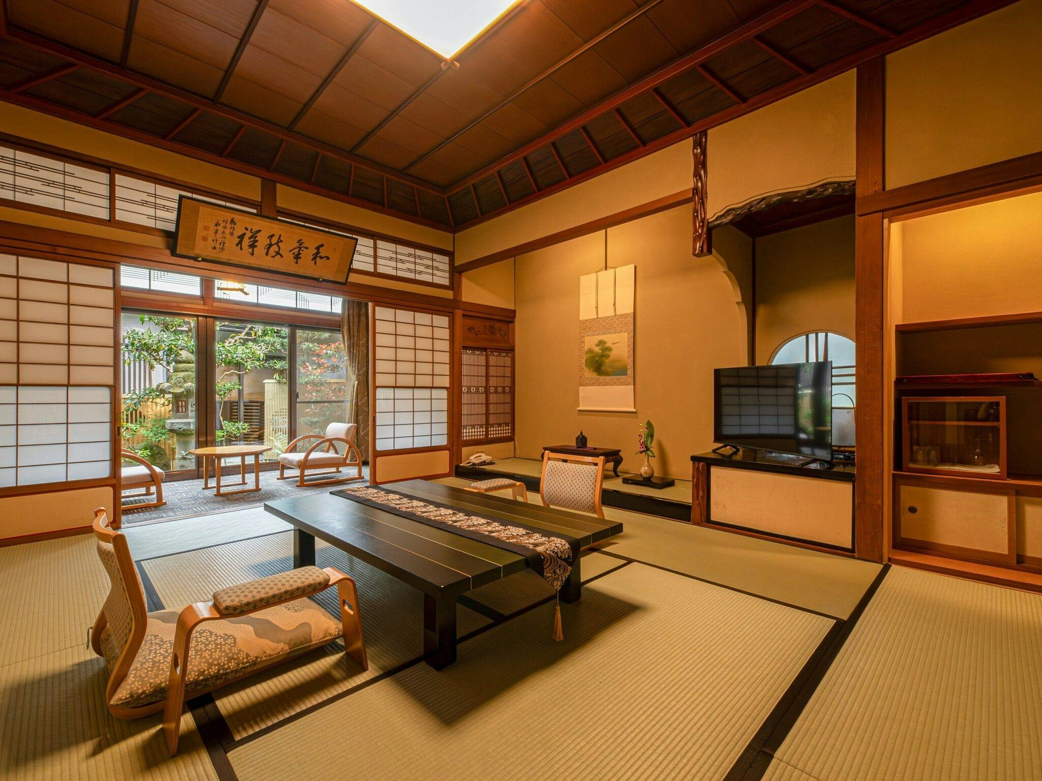 伝統旅館のぬくもり 灰屋