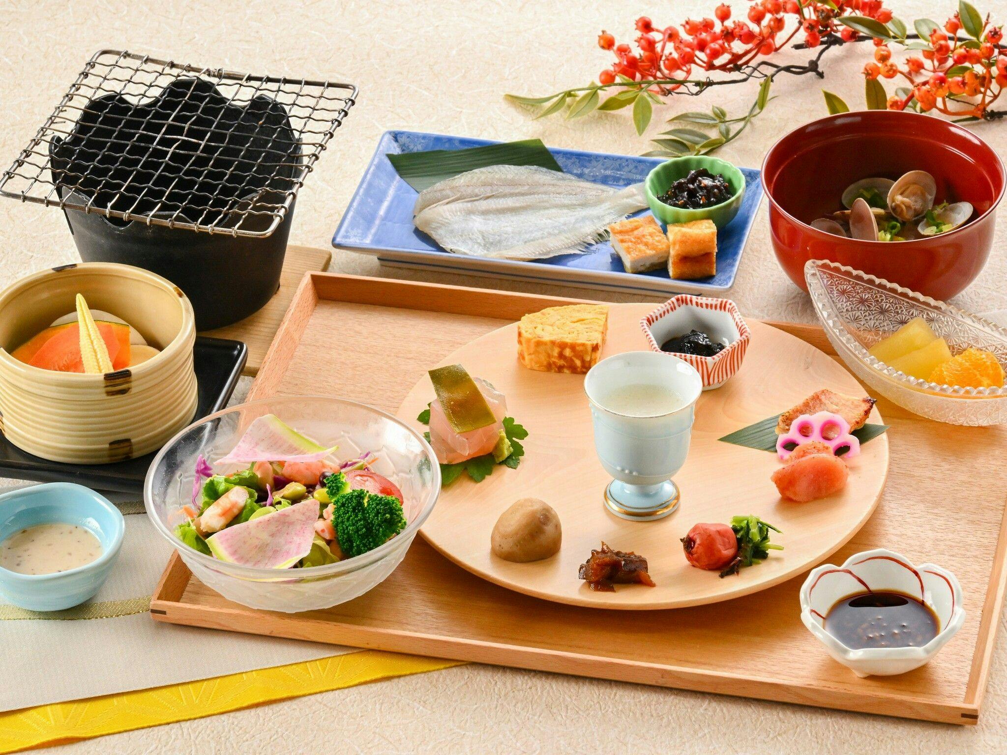 展示品 灰皿 手堤花梨 和室 お茶室 日本間 料亭 旅館 Kati Tetereva | Matcha Latte Experience x Sweets Set