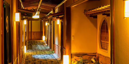 伝統旅館のぬくもり 灰屋